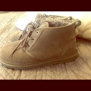 Uggs suede,  boots with lace
